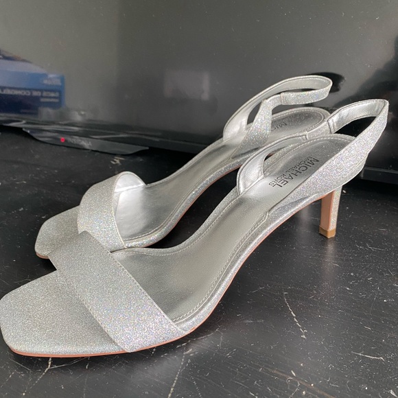 SOLD Michael Kors Silver Sparkle Strappy Heels Size 7 - Picture 3 of 6